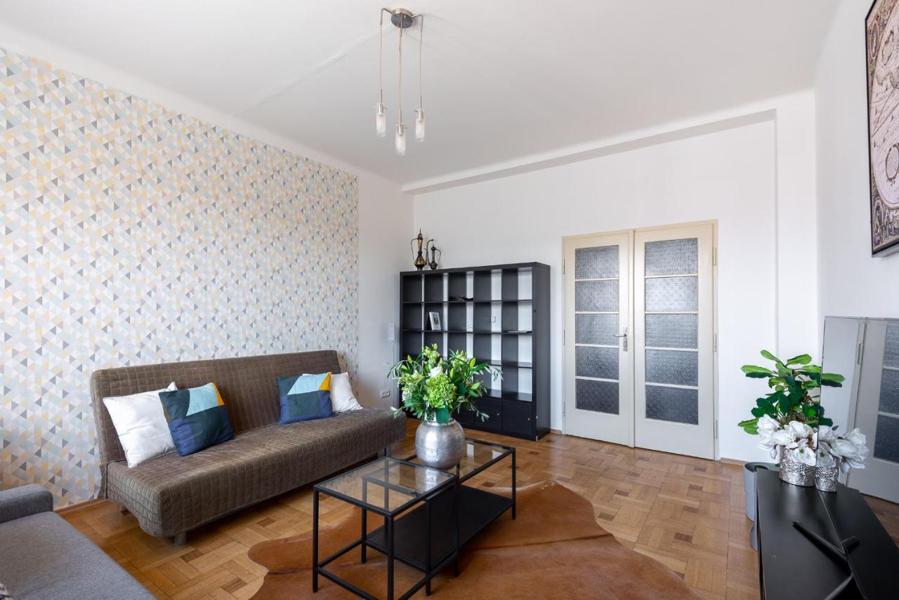Castle View Apartment Praga Esterno foto